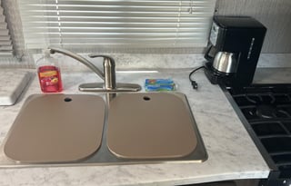 2022 Leprechaun 319MB Ford 450