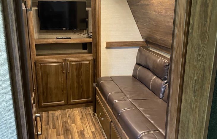 Bunk room bed folds up to access sofa, great for little ones!