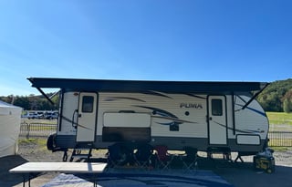 Wanderer-For Couples Who Love to Travel in Comfort