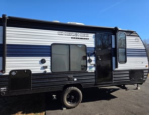 Forest River RV Cherokee Wolf Pup 16FQW