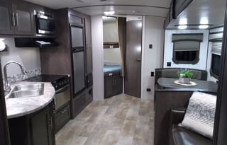 2017 CrossRoads RV Sunset Trail Super Lite SS264BH