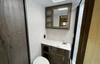 2022 GULFSTREAM WITH BUNK BEDS AND KIDS APPROVED