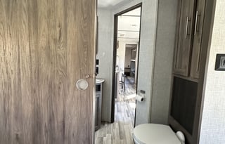 2021 Crossroads–Bunkhouse & Outdoor Kitchen-Slps 8
