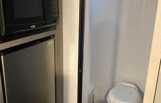 2023 Coleman Lantern 17b