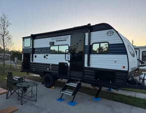 Forest River RV Cherokee Wolf Pup 17JW