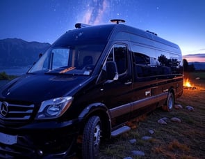 Winnebago Era 70X
