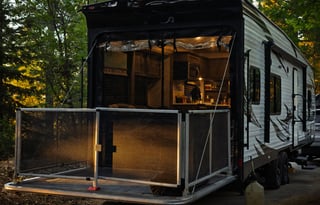 Luxury Sandstorm Toy Hauler | Sleeps 6+ | Delivery