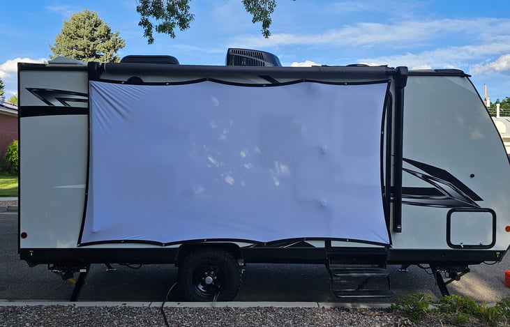 120 inch projector screen