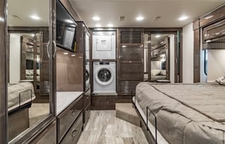 Frank and Suzanne's Motorhome Rental