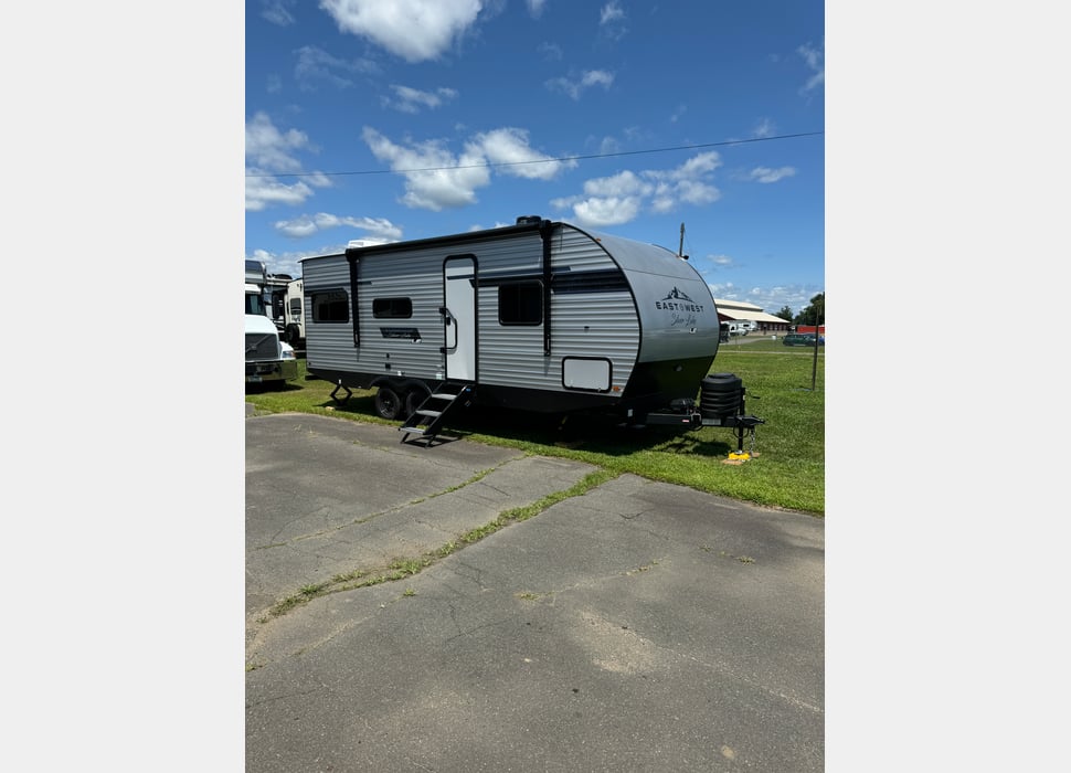 Travel Trailer rentals in Dudley