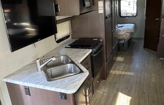 2019 Thor Motor Coach Freedom Traveler A27