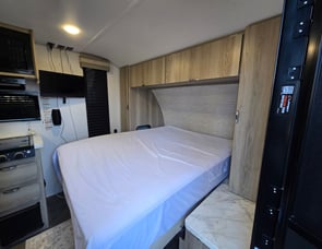 Forest River RV Salem FSX 179DBK