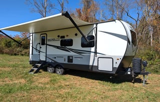 Flagstaff Micro Lite | Modern and cozy w/ 2 slides