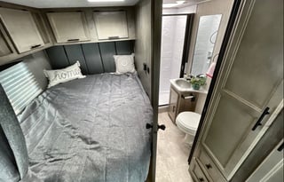 Brand new 2022 Coachmen RV Cross Trail XL 23XG