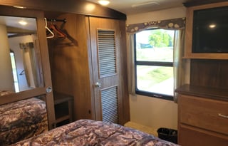 2017 Keystone RV Montana 3790 RD