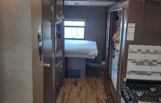 Amazing Archie is a 2018 34J Thor Hurricane