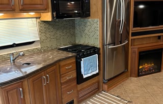 2015 Fleetwood RV Bounder 33C