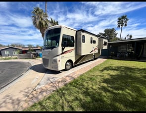 Winnebago Vista 27PE