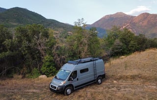 Off grid campervan with TV & ROOFTOP DECK
