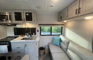 2022 EAST TO WEST Della Terra 250BH