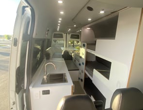 Mercedes Benz Sprinter 2500 Custom