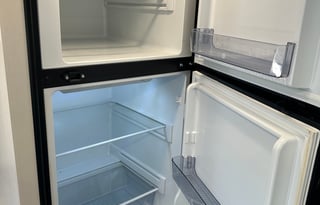 Cozy Camper for Couples & Kids | Easy to Tow!