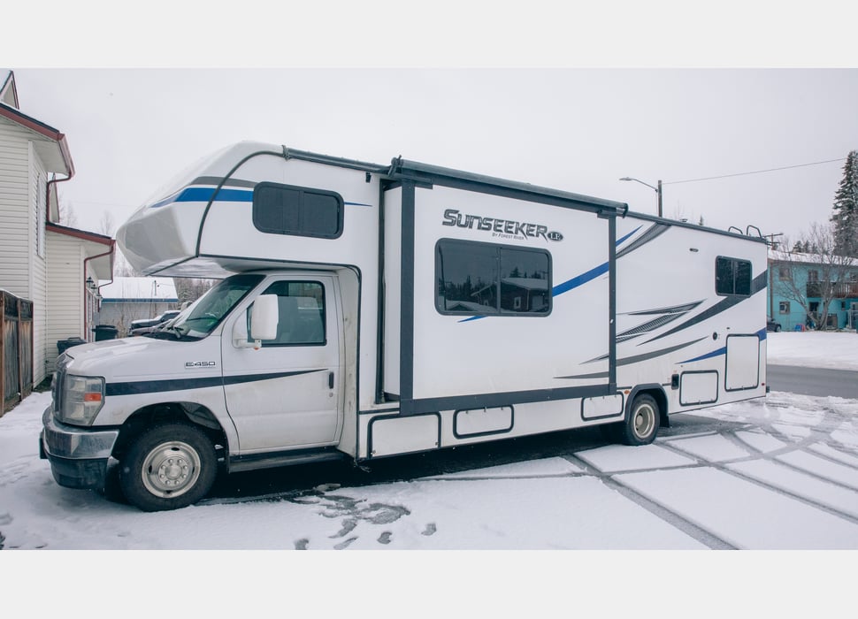 Class C Motor Home rentals in Delta Junction