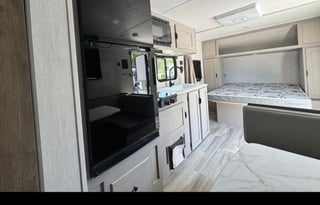 2025 Viking 25QBH