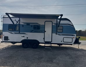 CrossRoads RV Zinger Lite ZR18RB