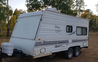 2002 Tahoe Lite Camper sleeps 4