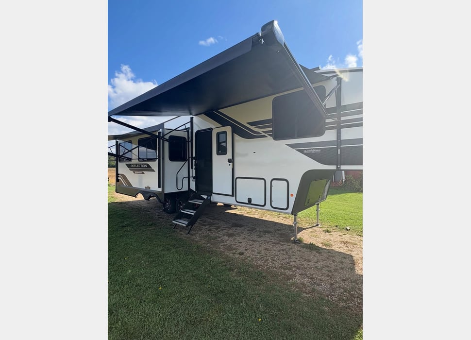 Fifth Wheel rentals in Holland