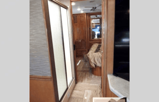 Home on the Road - 37ft Luxury RV