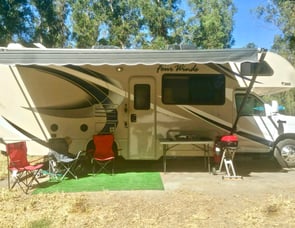 Thor Motor Coach Four Winds 26B