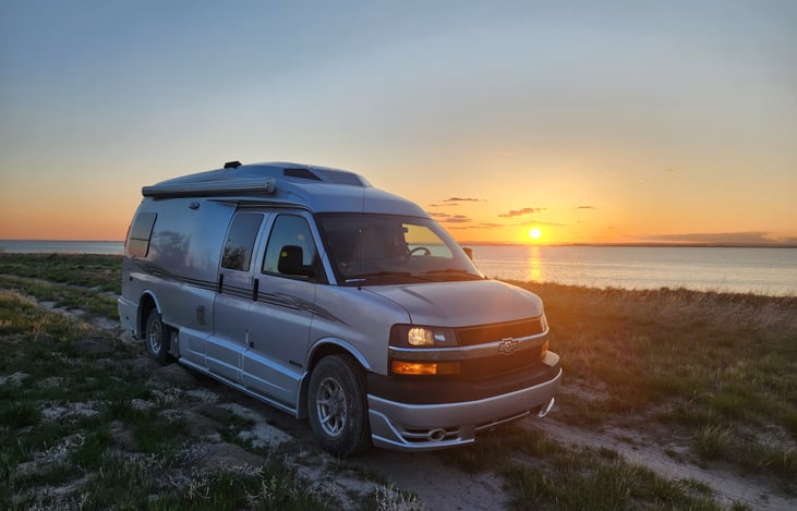 Roadtriipin Rudy doing what he does best... posing for pictures and adventuring to new places.