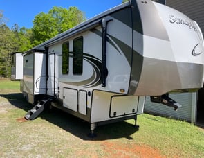 Forest River RV Sandpiper Luxury 388BHRD