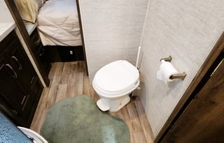 "Sully" the Jayco Redhawk w/BUNKS!!