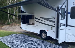 Family Dream RV- 2021 Forest River Sunseeker 2860DS