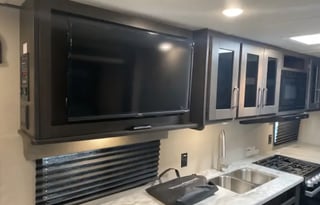 Relax & Unwind: Cozy Camper with Dual Recliners