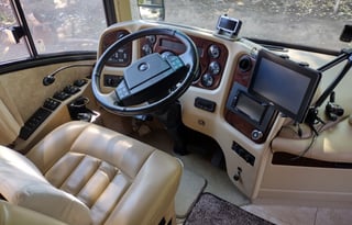 Stella - 2005 Country Coach Allure 470