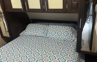 Betsy Ross - Kid Friendly and Pet Approved