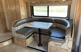 2020 Coachmen RV Leprechaun 220 QB