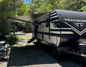 Grand Design Transcend Xplor 221RB