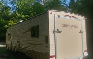 2017 Cherokee Grey Wolf 22RR