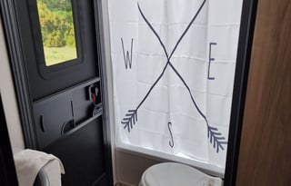 Delivery and Set-Up!LOADED 2023 Cherokee Bunkhouse