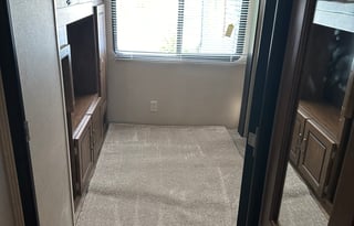 Family/Pet Friendly 2017 Forest River Salem 32BH