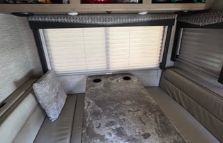 2022 Thor Motor Coach four winds 25M