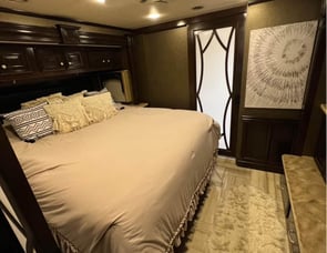 Thor Motor Coach Tuscany 44MT