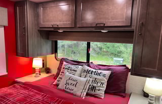 Funky Class C RV w/ 2 Bunks + Queen Suite Sleeps 8