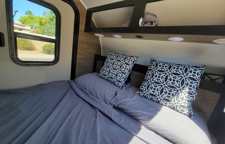 Bedding is included in the rental price