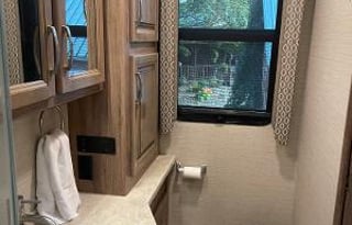 2019 Jayco, Bunks, Full size Fridge, Winter Travel